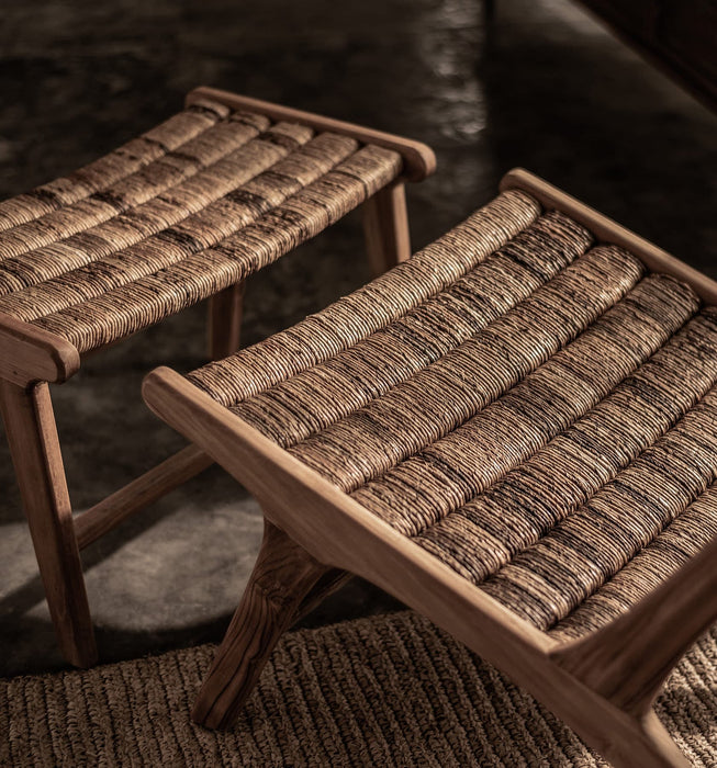 Caterpillar Beetle Stoel - Teak & Abaca