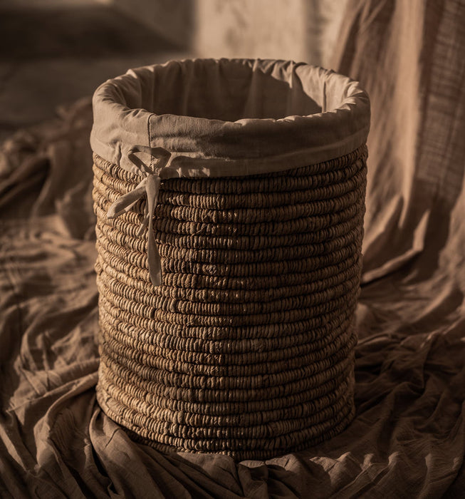 Caterpillar Ambang Wasmand - Abaca