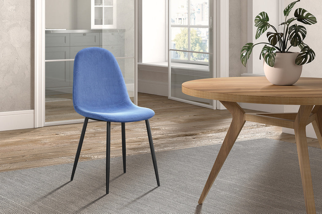 Stoel 'Boy' Fluweel Lichtblauw (4 per doos)