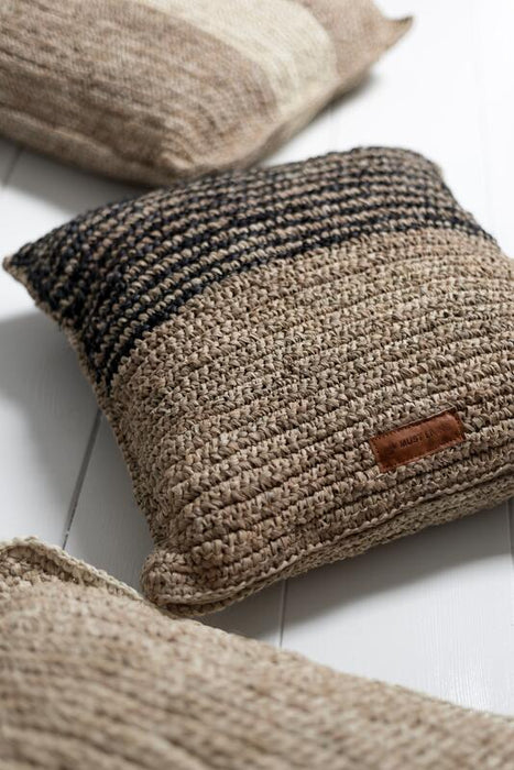 Cushion Toulon square - ORDER by 4 pcs