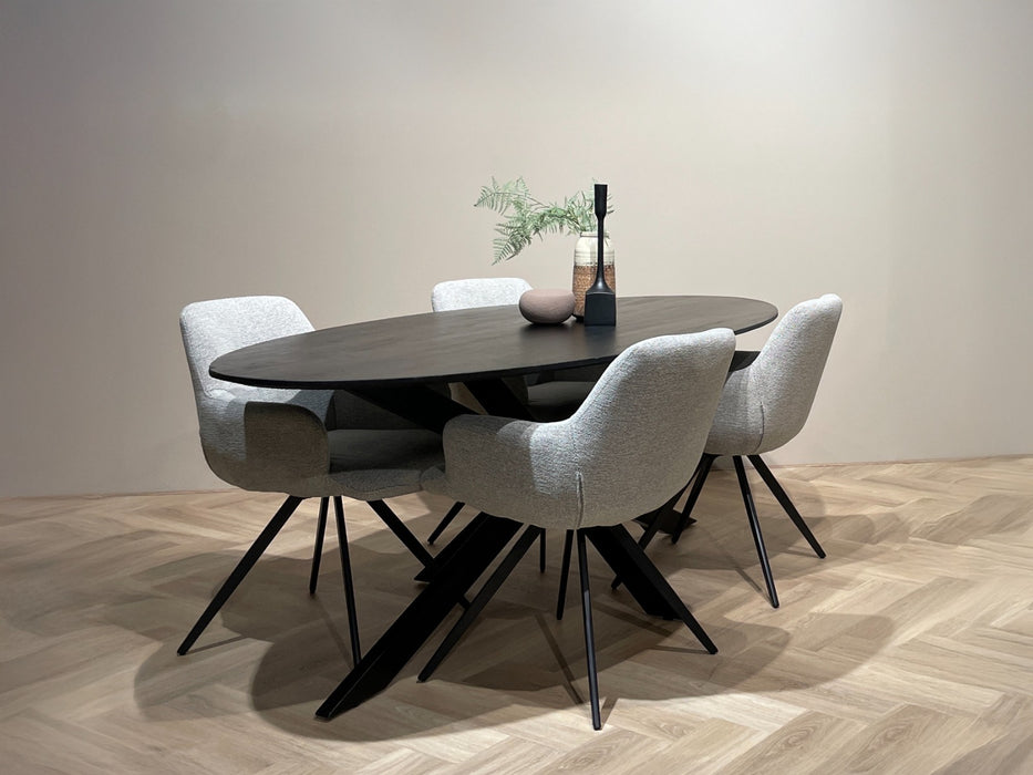 Oslo Black Oval 210 cm