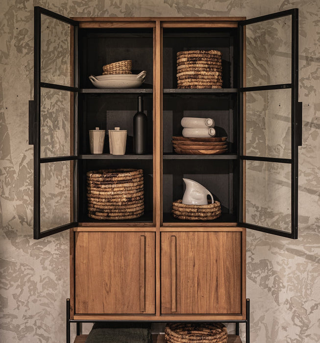 Outline Cabinet met 4 deuren en open vak