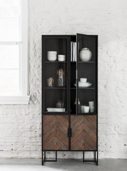 Showcase Criss Cross, 2 glass/metal doors, 2 wooden doors