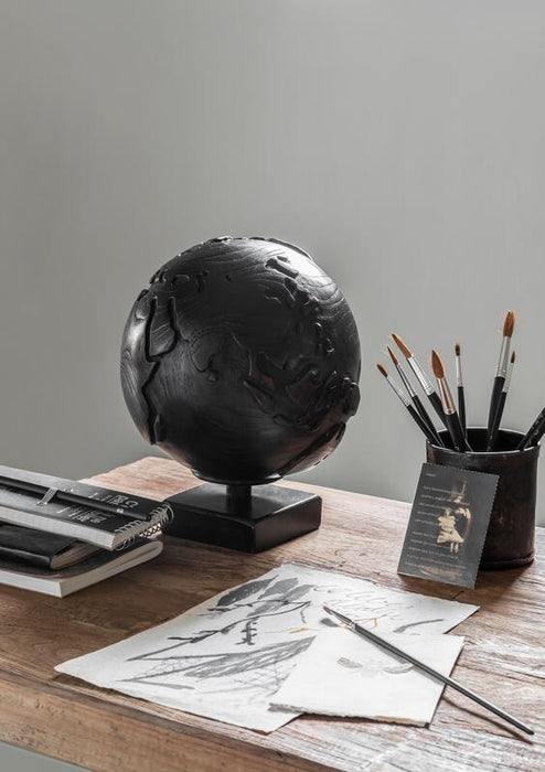 Globe MUST Living BLACK
